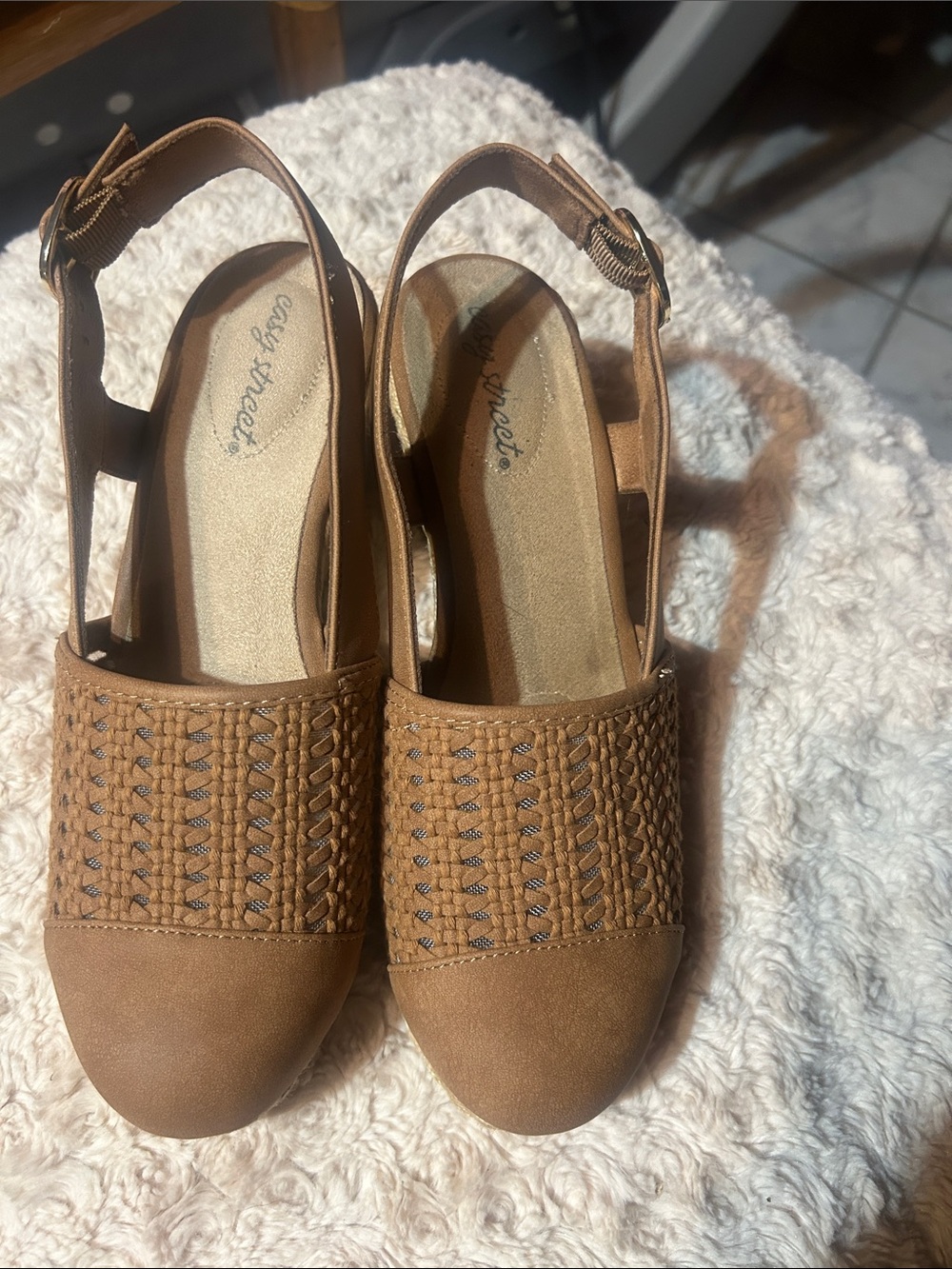 Easy Street Women's Taffy Buckle Slingback Espadrille Wedges size 7.5